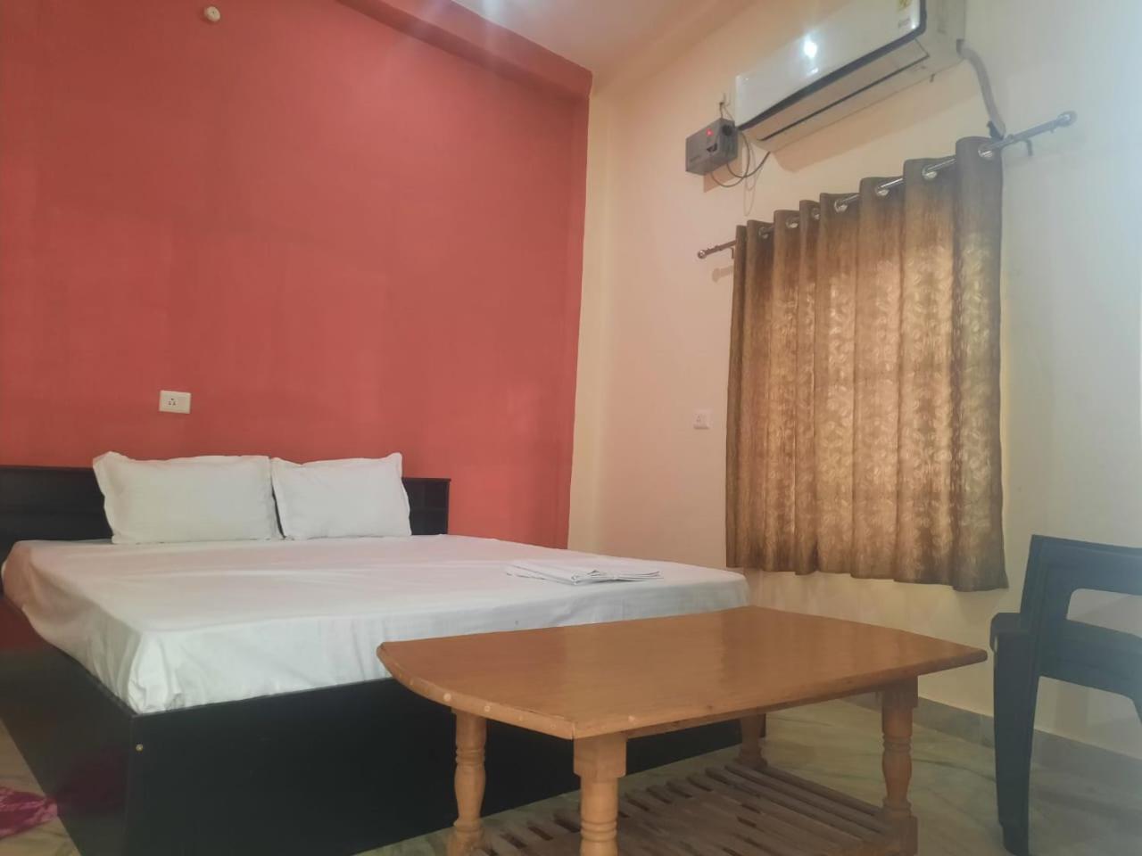 Sky Paying Varanasi